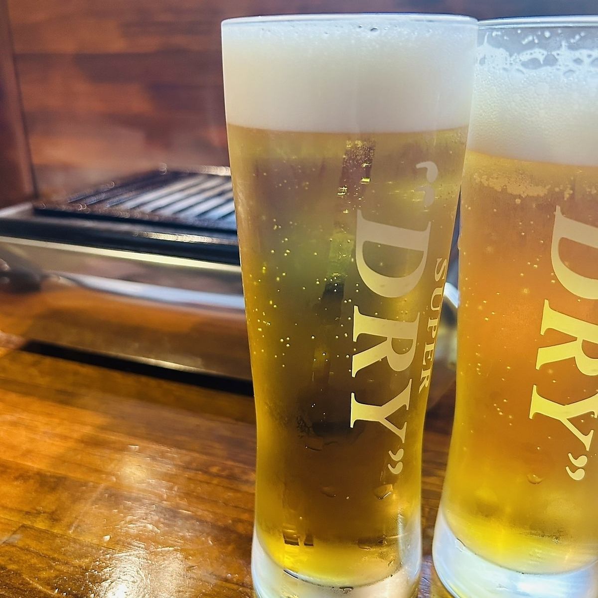 我们还提供超棒的无限畅饮套餐!搭配美味的肉类一起享用吧!