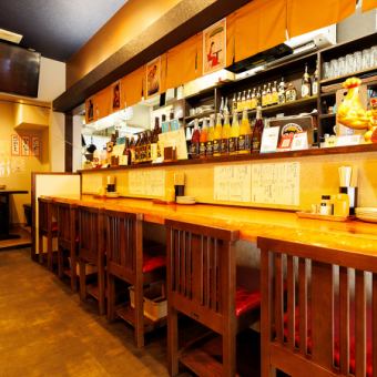 調理風景が間近で見れるカウンター席を6席ご用意しております！