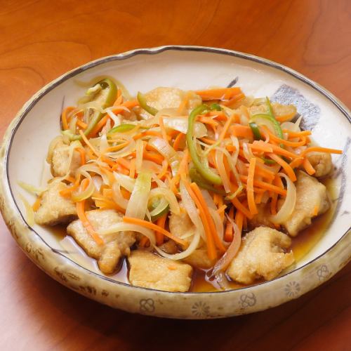 ほっと落ち着く「おふくろの味」その日のベスト食材で仕立てる手作りおばんざい