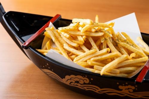 爆盛りフライドポテト