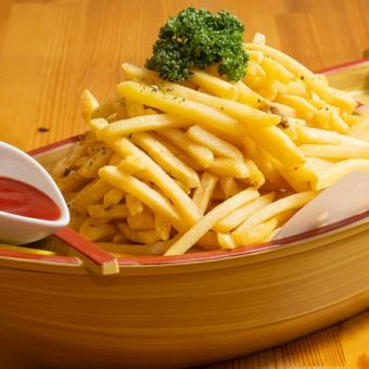 Private rooms available ● Full stomach guaranteed ● Everything is served in huge portions ♪ Matsuyama Yokocho's proud huge portions of 5 dishes + all-you-can-drink ¥4000 ⇒ ¥3000