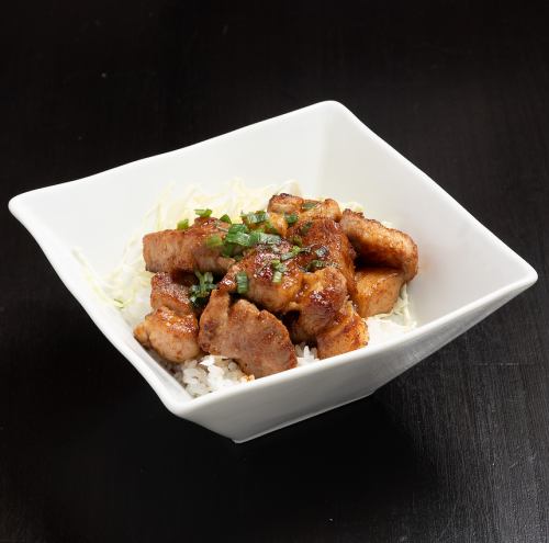 Grilled pork rice bowl