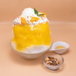 Mascarpone and Espuma Ice ~with Mango Sauce & Nuts and Honey~