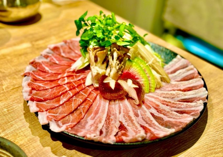【名物しゃぶしゃぶ鍋】「恵那鶏胸しゃぶ鍋」や「二種の豚しゃぶ鍋」など4種類