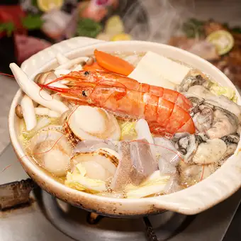 【2小时畅饮】共7道菜,包括5种刺身拼盘和时令海鲜火锅。“用于勘察秋季欢送会、迎新会和年终派对的场地。”