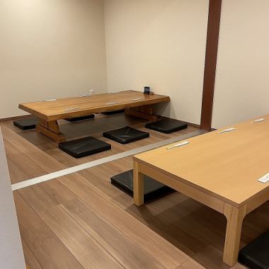The inside of the shop has a homely atmosphere.We have table seats, tatami mats, and private rooms, so you can use them according to your needs! We also have counter seats!