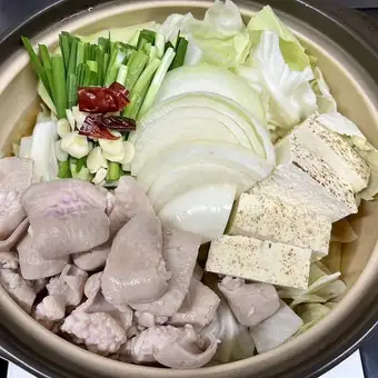 6 dishes in total! [Winter-only banquet course with hot pot] ☆ 2 hours of all-you-can-drink included for 6000 yen (tax included)