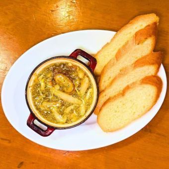 鶏肉とキノコのアヒージョ