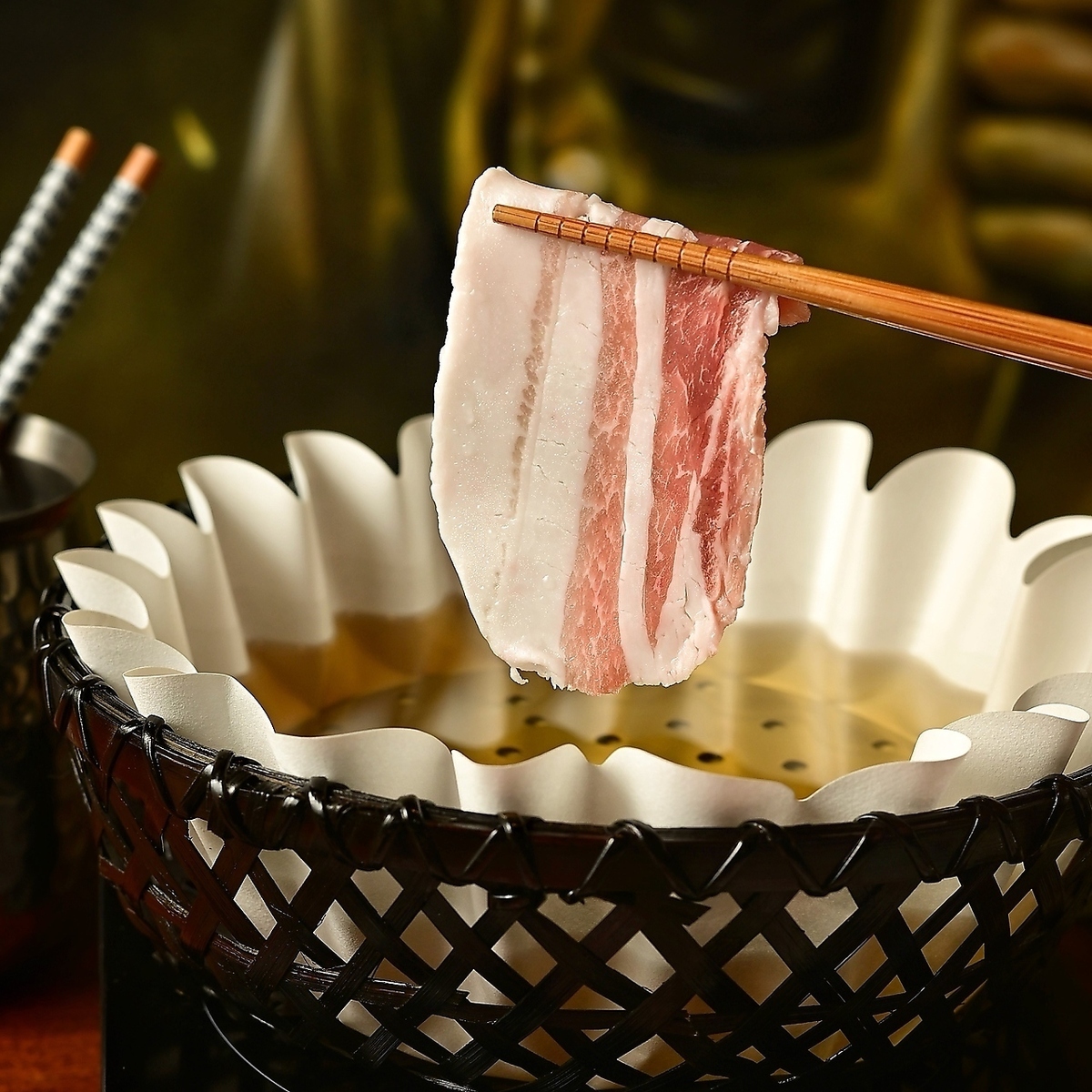 厳選したお肉をしゃぶしゃぶで！リーズナブルなお食事コースあり