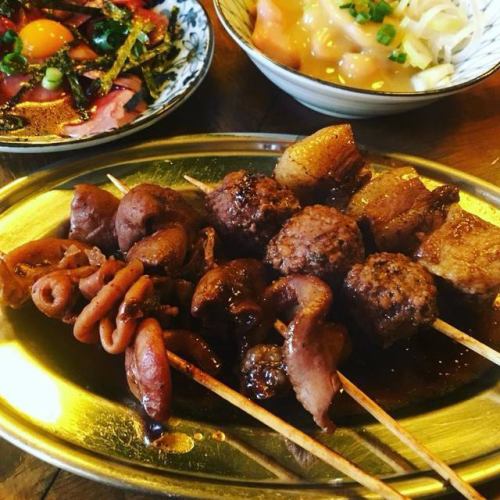 煮汁の旨味が広がる看板!味噌煮込み 各種