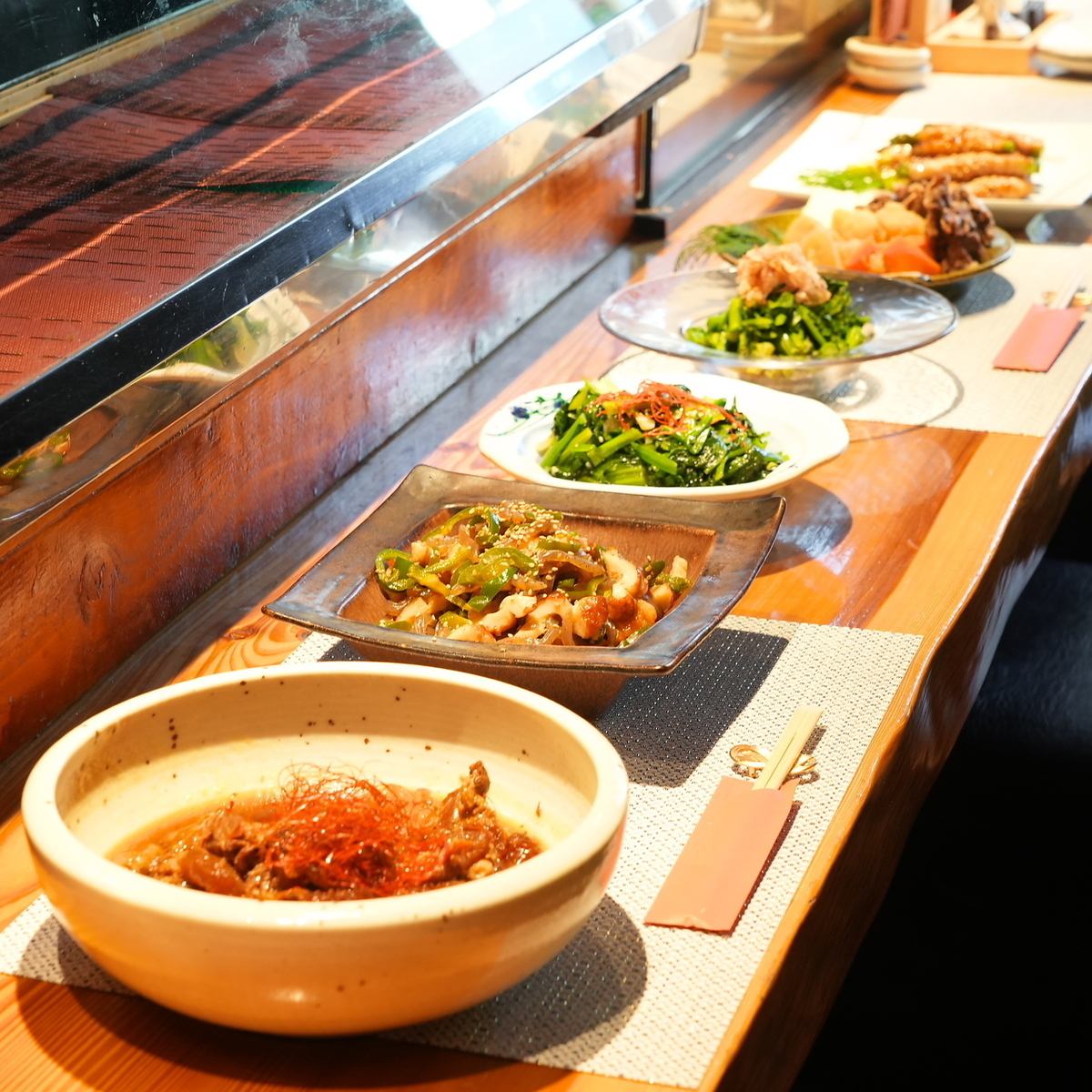 お酒にピッタリのおばんざい料理をご用意しております！
