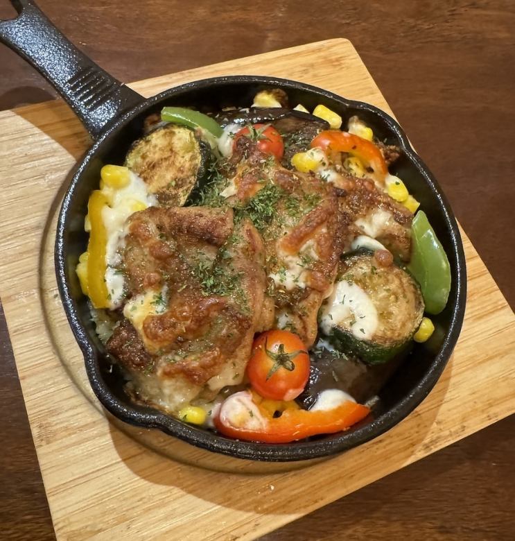 熱々スキレットdeパエリア スパイシーチキン