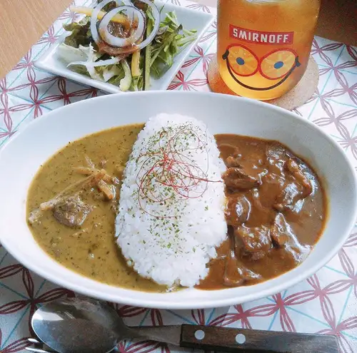 Lunch service starts at 12:00 ☆