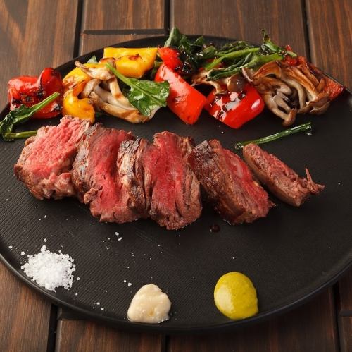 Gunma Prefecture Akagi beef fillet steak served with grilled vegetables and three flavors