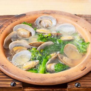 Clam and rapeseed flower hot pot / Butterbur miso rice ball