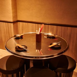 NEWOPENの店内はおしゃれな雰囲気で韓国料理をお楽しみいただけます◎