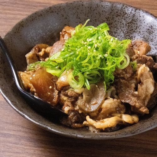 あか牛の牛すじ煮込み