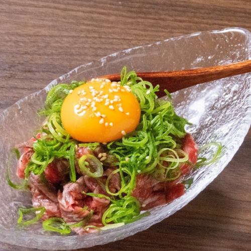 炙りユッケ風ローストビーフ
