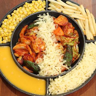 【飲み放題付】『チーズタッカルビコース』3900円(税込)