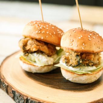 2 NY-style mini oyster burgers from Hiroshima oysters ~