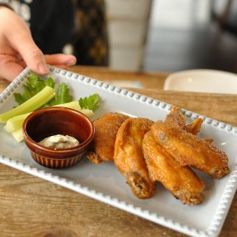 Buffalo Chicken Wings (1 piece)
