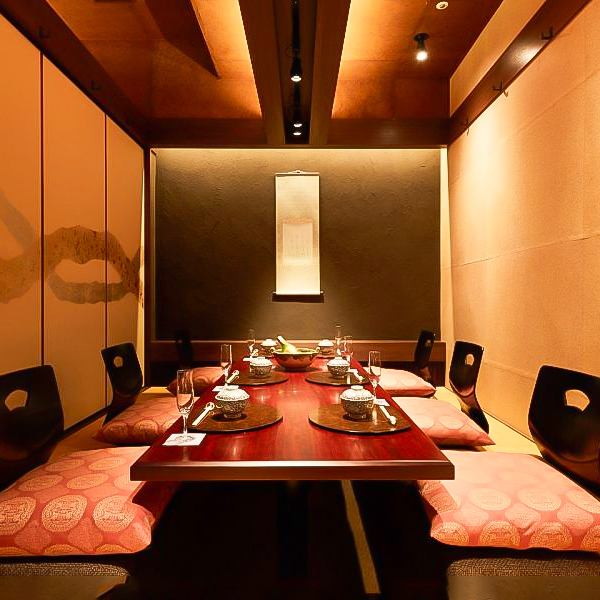 [Private room for all seats] 2 to 60 people ♪ Enjoy a luxurious time in a private room with a calm beauty space woven by light and shadow.