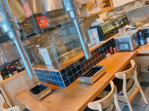 <p>Counter seats that boast the atmosphere of [Ishiro Katsuyama] ◎ It is a space where you can relax while enjoying delicious meat and sake ♪ &quot;I want to stop by after work&quot; or &quot;I want to stop by at the second restaurant&quot; The space and seats are recommended for people who are interested in eating! You can also talk to the owner who is friendly and kind, so please feel free to ask.</p>