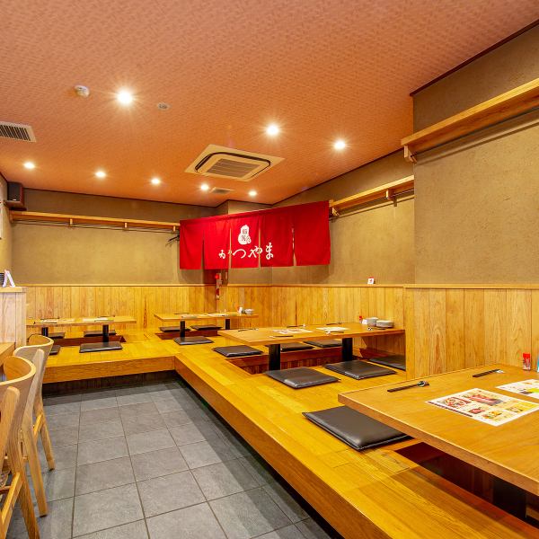 At [Iisatsu Katsuyama], there is a digging table seat that can be used by 15 people up to 27 people! It is also suitable for various banquets.There are also courses from the standard course to the one that eats all over Katsuyama, so please make a reservation according to the atmosphere of the banquet ◎