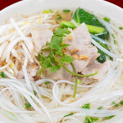 クイティオナム(タイ風ラーメン)