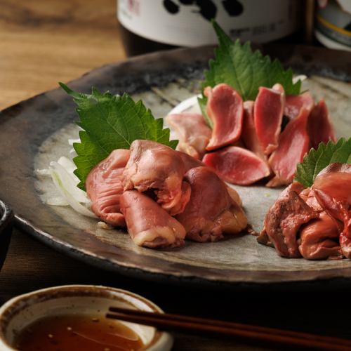 こだわりの地鶏料理！