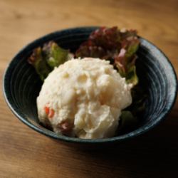Coiled potato salad
