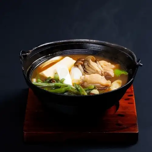 きのこと山菜の小鍋仕立て-信州味噌-
