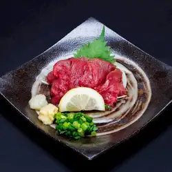 馬刺し