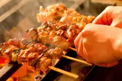 串焼きの5本盛り合わせ(タレ/塩)