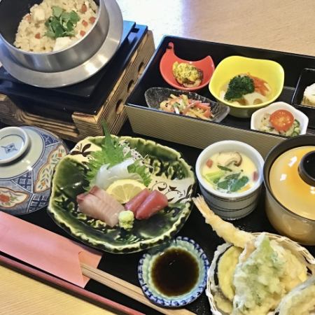 【ランチ】お刺身、天ぷらボリュームup！　釜めし御膳