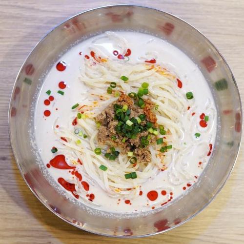 白胡麻担々冷麺　ハーフ
