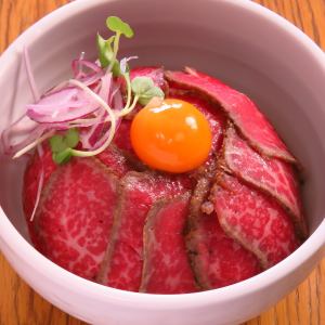 Japanese black beef roast beef bowl half