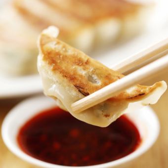 なまらウマイの焼き餃子(6ケ)