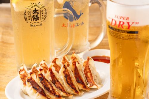 名物の焼き餃子や大衆酒場料理に合うドリンクをご用意★