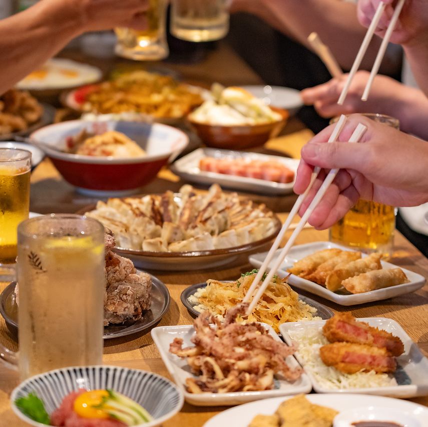 野球にちなんだメニューあり！店内で野球観戦できます♪