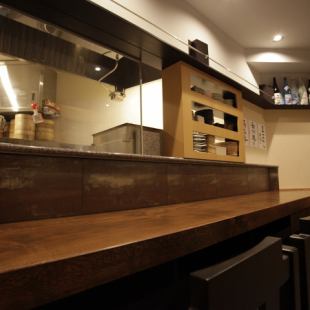 One person is also welcome counter seat.As it is a counter seat where the state of the kitchen area can be seen, please enjoy local dishes and local sake from Yamaguchi Prefecture while enjoying the process of cooking.