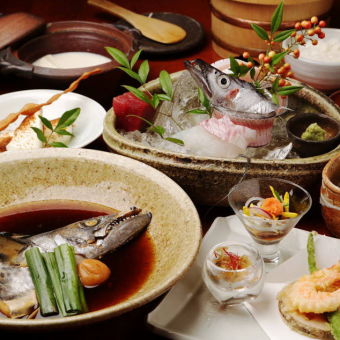 [For lunch entertainment] ``Tai Meshi Goku Course'' using carefully selected ingredients 7 dishes 6,600 yen (tax included)