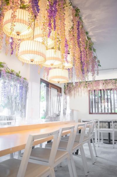 About a 14-minute walk from the south exit of JR Kurashiki Station, "Cafe Cascade" allows you to enjoy afternoon tea with different concepts depending on the season, and creates a photogenic space in the store that is sure to look good on SNS ♪ Comfortable space Please enjoy the cute and fashionable afternoon tea while being healed by ♪ [For girls-only gathering / date / birthday / anniversary / lunch party ◎]