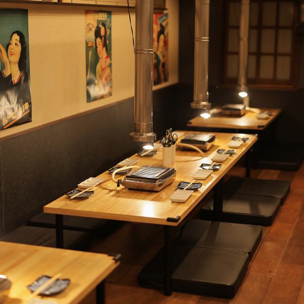 [Tatami room seating/for various banquets] We can accommodate up to 25 people by connecting four-person tables.Perfect for a drinking party or banquet with friends.Enjoy your banquet or meal to your heart's content in a relaxing space near the station.Enjoy the indulgence of each dish, featuring tender and juicy Japanese Black beef and specially made sauces.