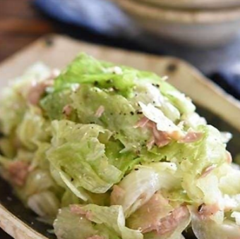 絶品！塩ダレレタスサラダ