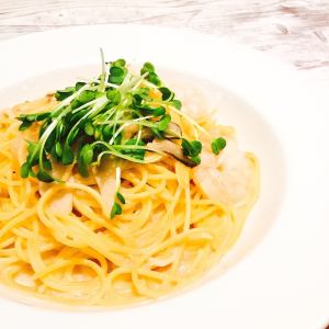 Mentaiko, mushroom and shrimp cream pasta