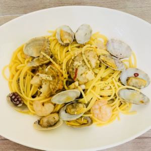 [Linguine] Clam and shrimp pasta