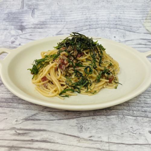 梅肉としらすのペペロンチーノ