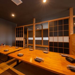 お座敷(半個室)のご用意ございます。