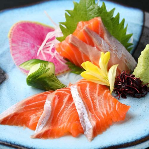 salmon sashimi